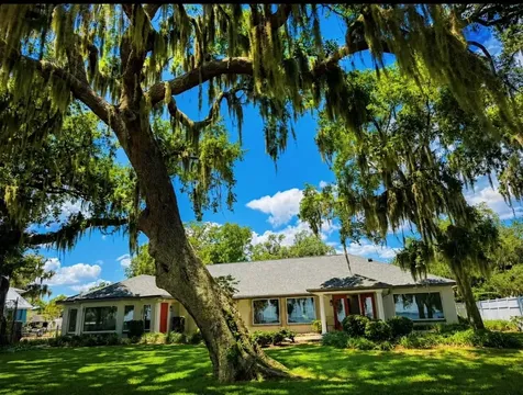 1341 W Lakeshore Drive Clermont FL 34711