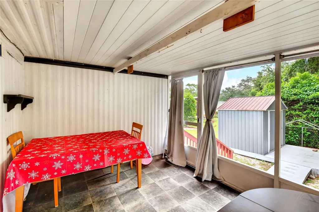 2471 SE 185th Terrace Ocklawaha FL 32179