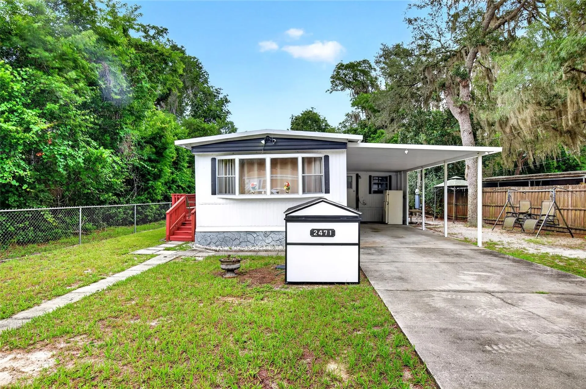 2471 SE 185th Terrace Ocklawaha FL 32179