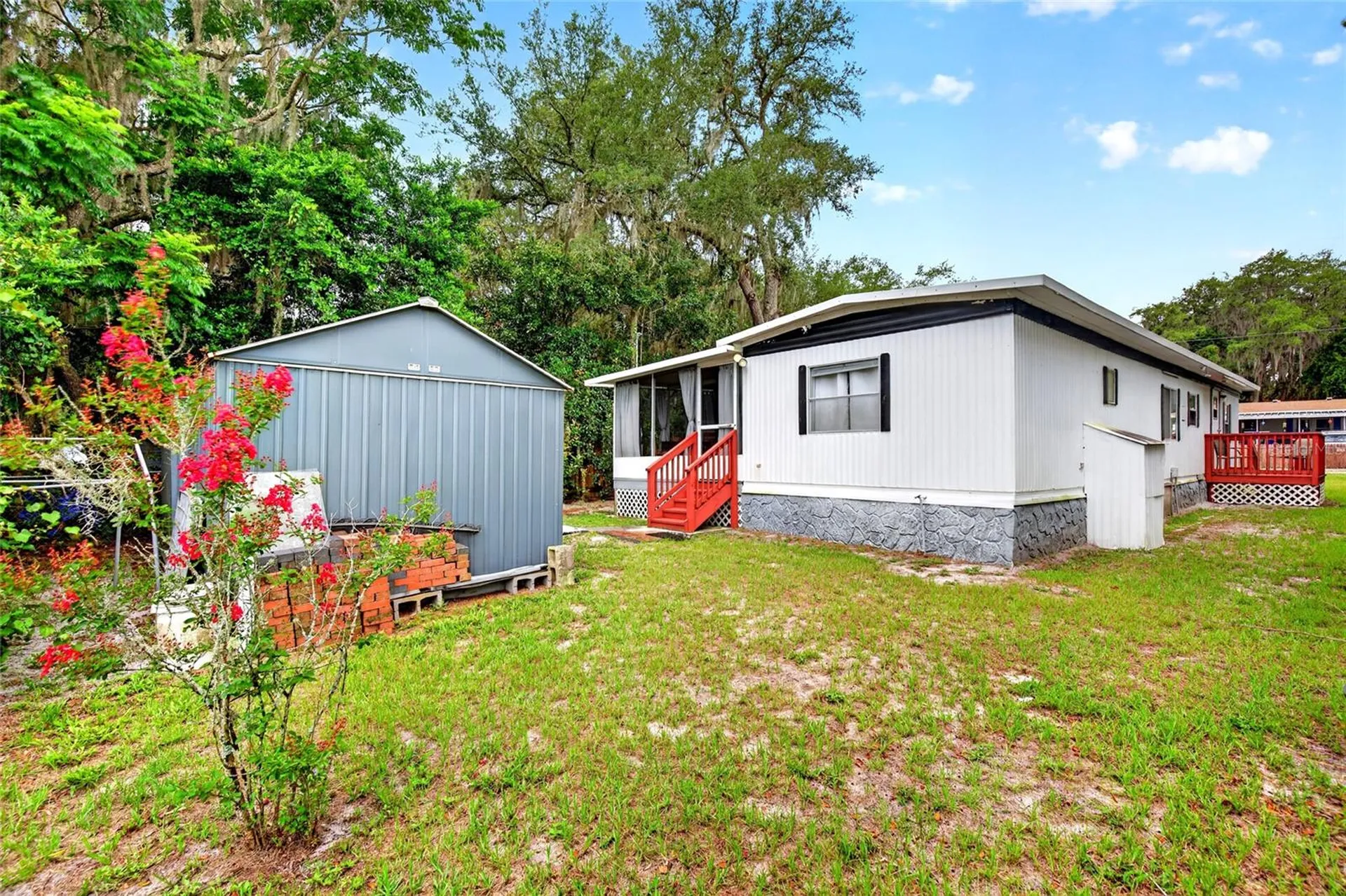 2471 SE 185th Terrace Ocklawaha FL 32179
