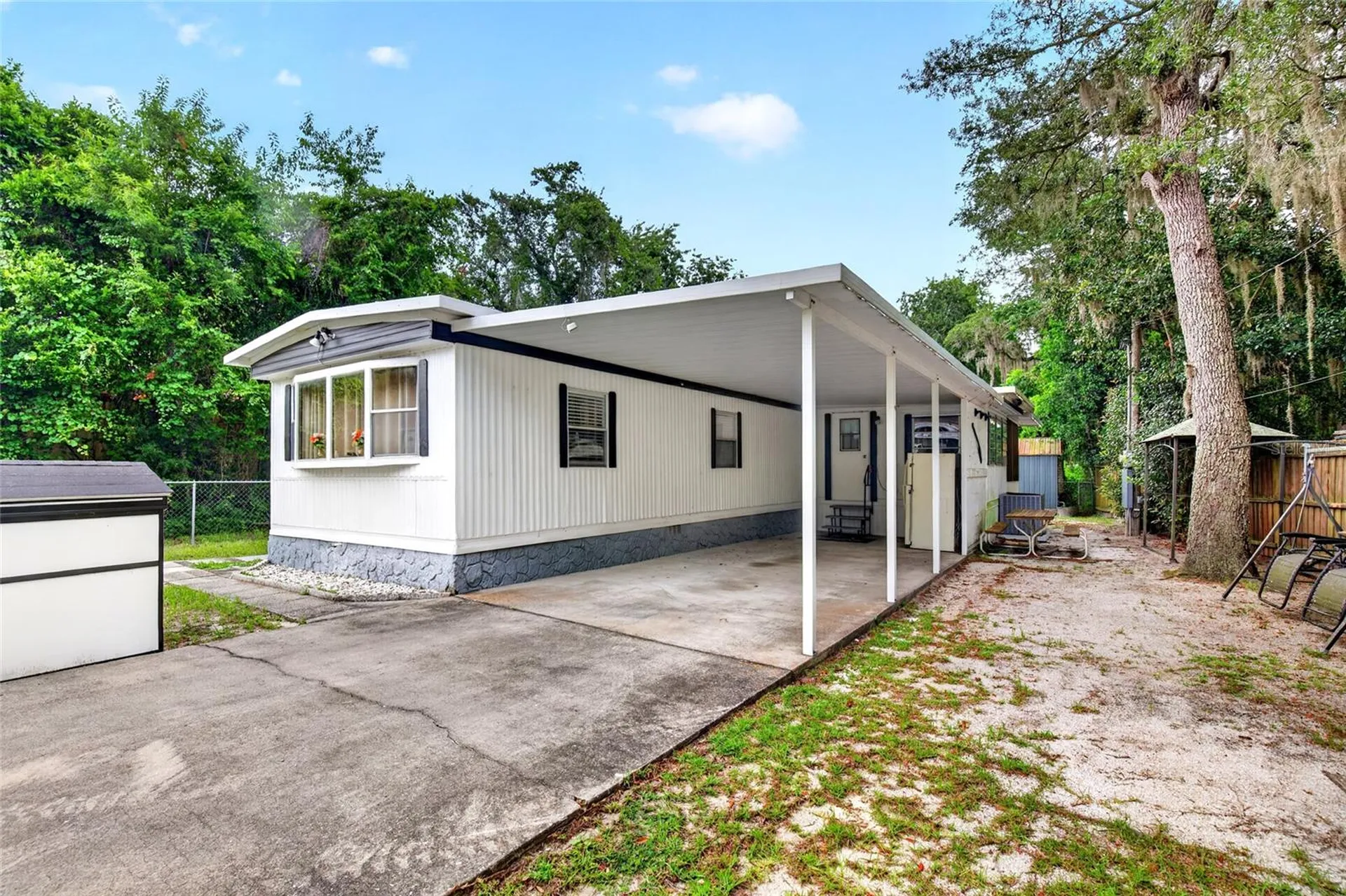 2471 SE 185th Terrace Ocklawaha FL 32179