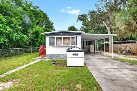 2471 SE 185th Terrace Ocklawaha FL 32179