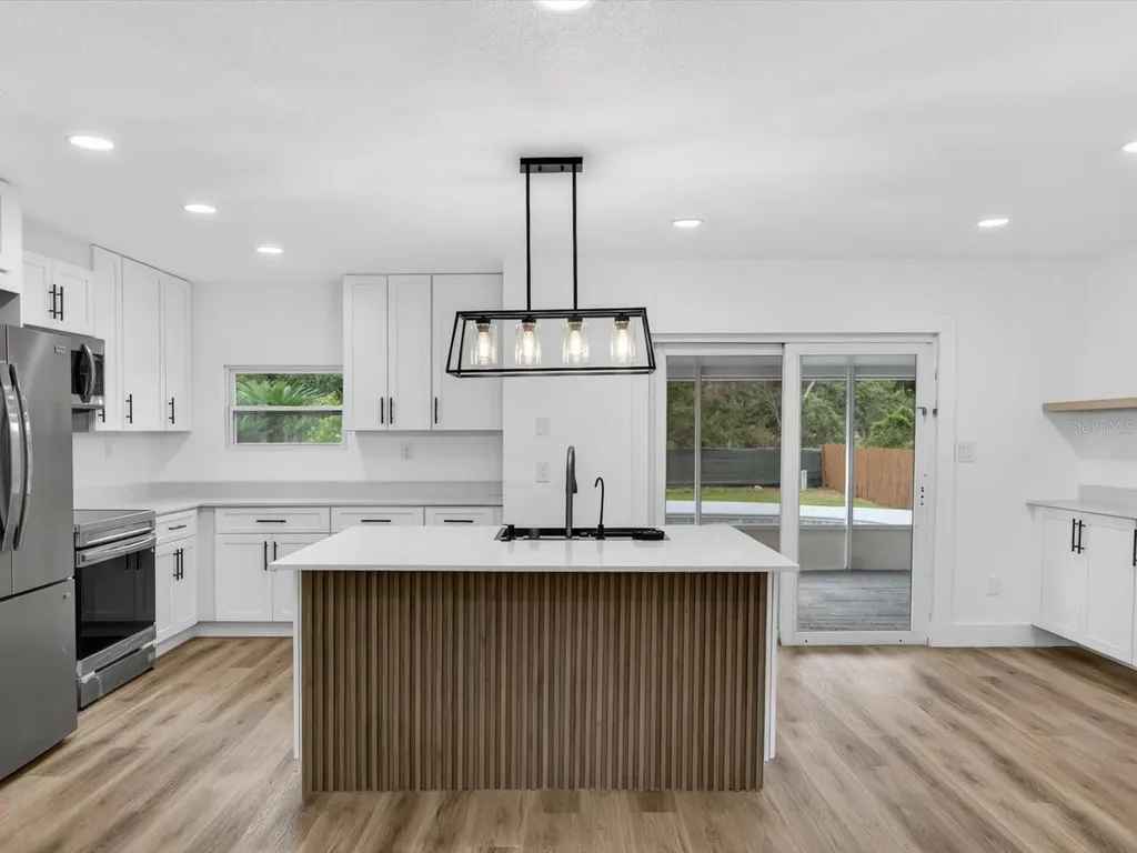 308 S Shadow Bay Drive Orlando FL 32825
