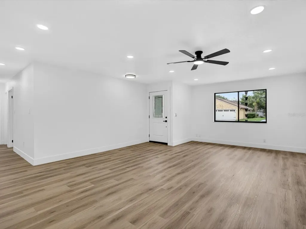 308 S Shadow Bay Drive Orlando FL 32825