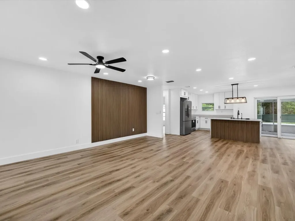 308 S Shadow Bay Drive Orlando FL 32825