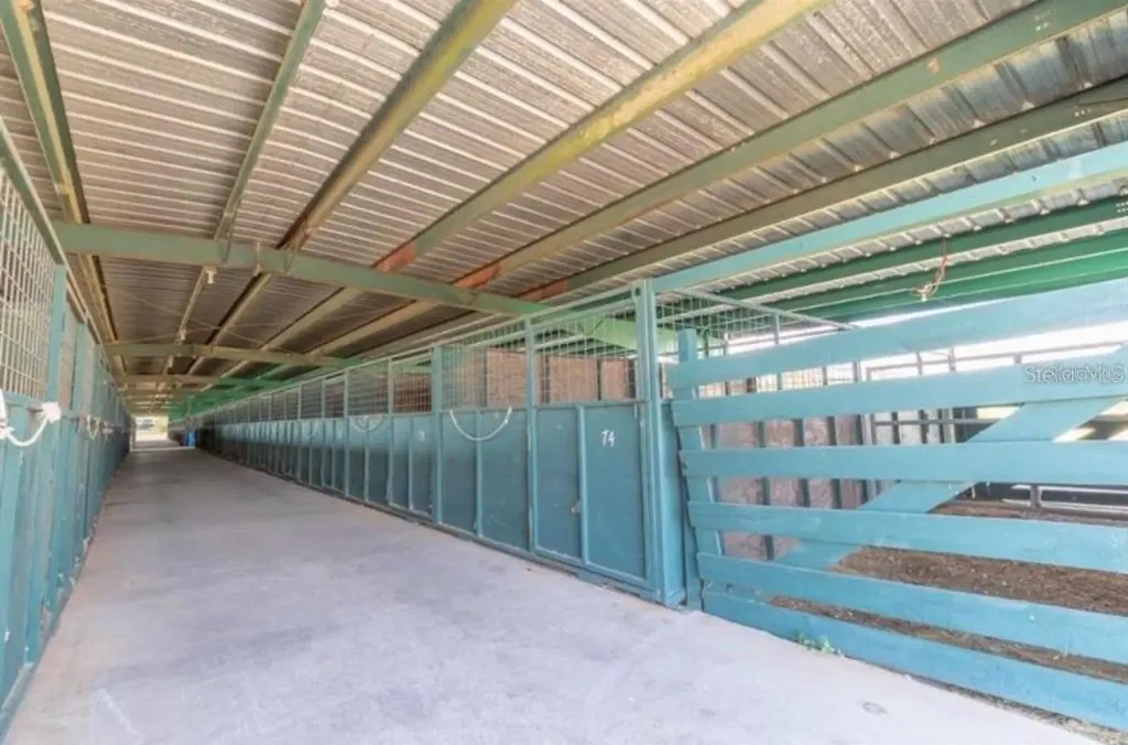 40812 Grays Airport Road Lady Lake FL 32159