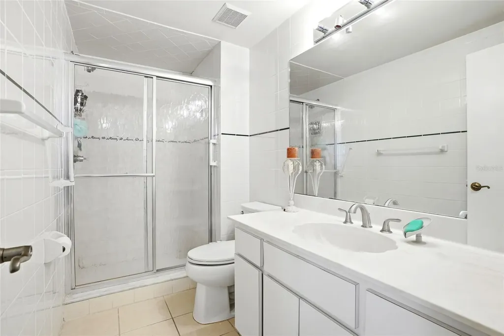 8206 Vassar Circle Tampa FL 33634