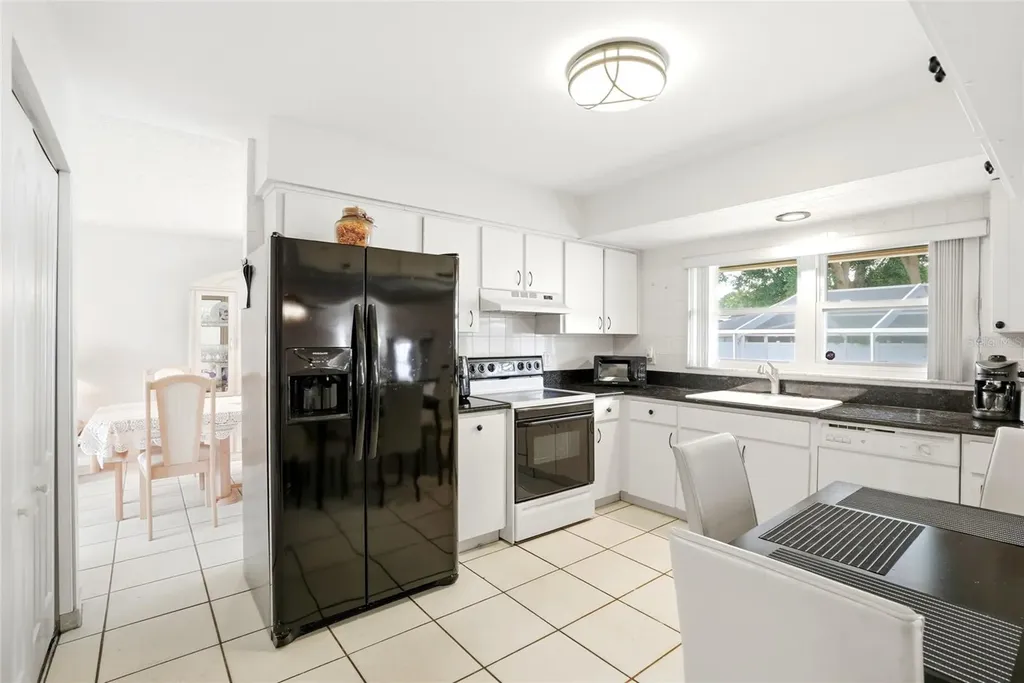 8206 Vassar Circle Tampa FL 33634