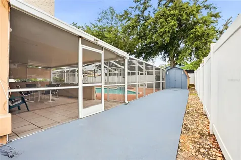8206 Vassar Circle Tampa FL 33634