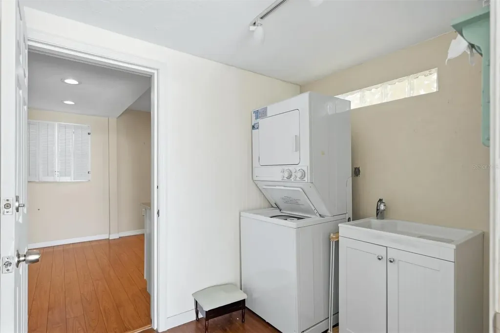 3262 Brockton Lane Sarasota FL 34239