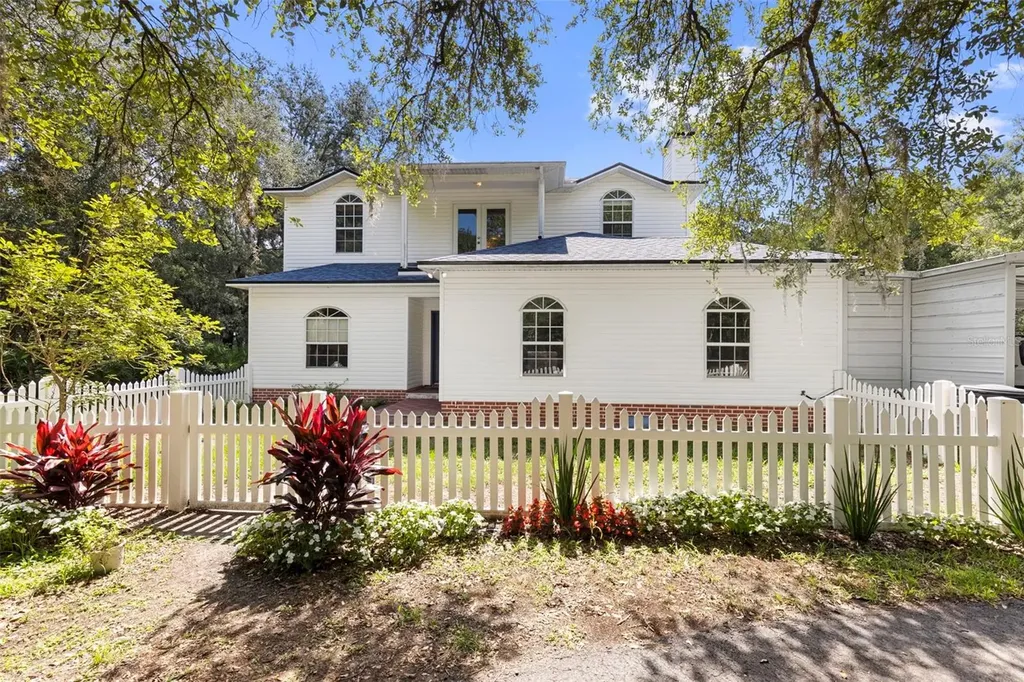 6010 Frontier Drive Zephyrhills FL 33540