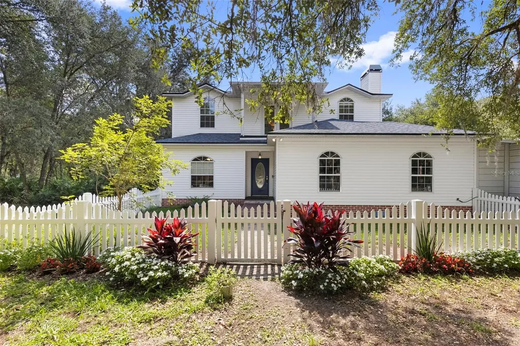 6010 Frontier Drive Zephyrhills FL 33540