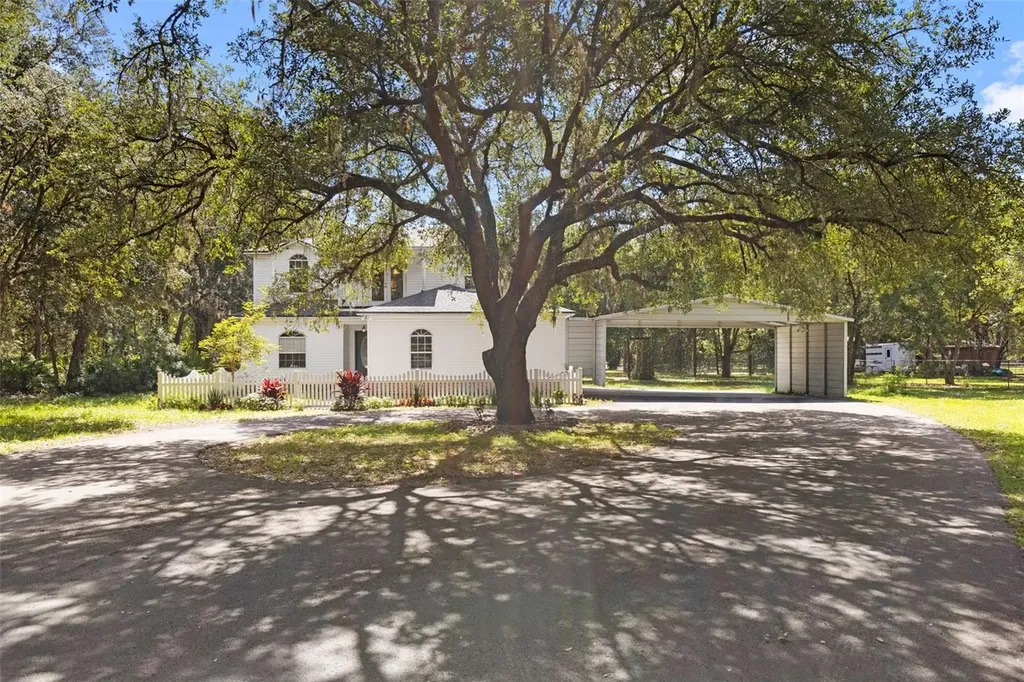 6010 Frontier Drive Zephyrhills FL 33540