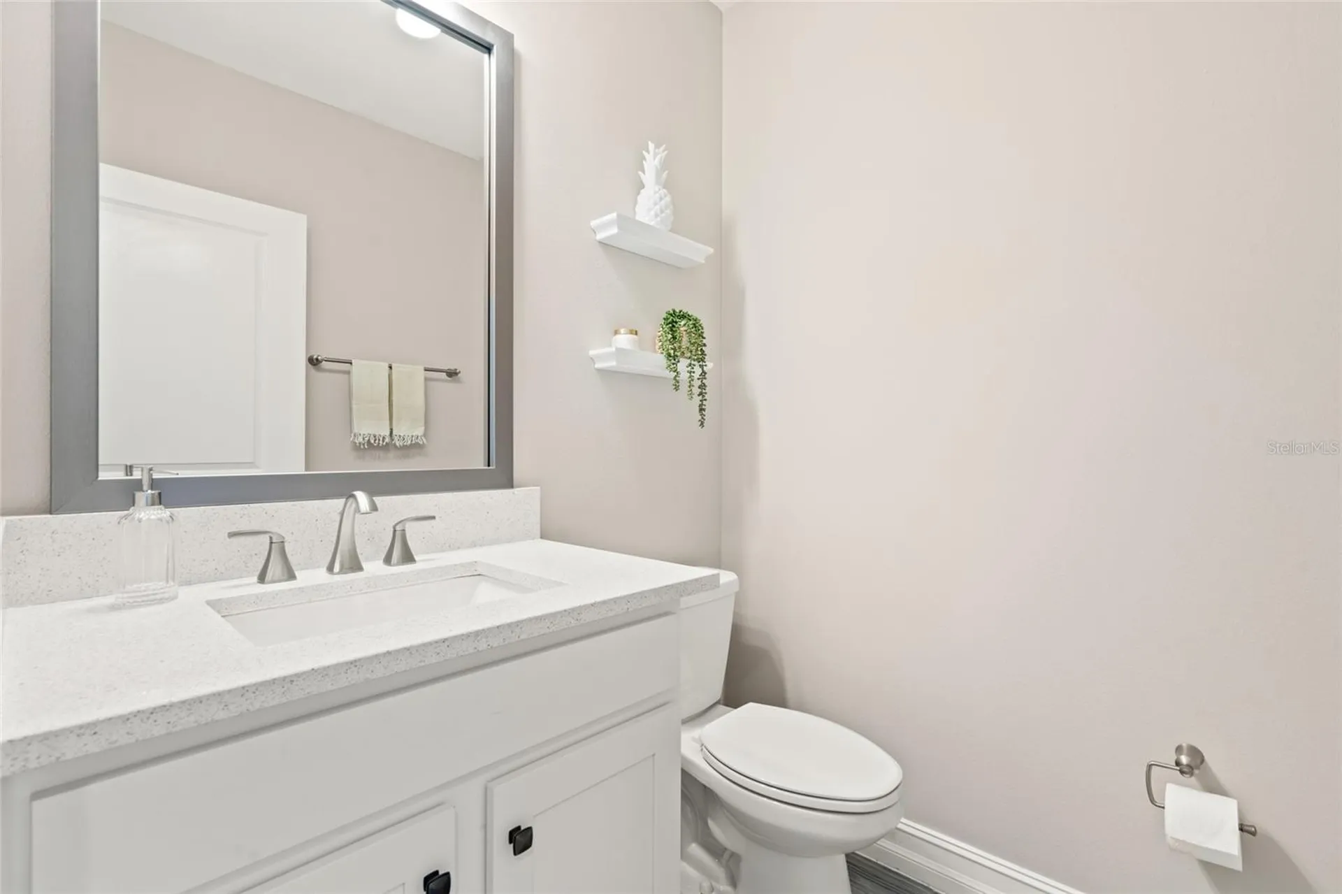 4941 W Price Avenue Tampa FL 33611