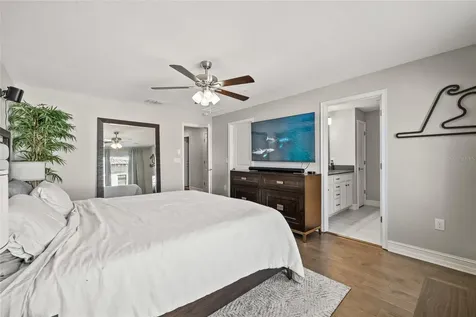 4941 W Price Avenue Tampa FL 33611