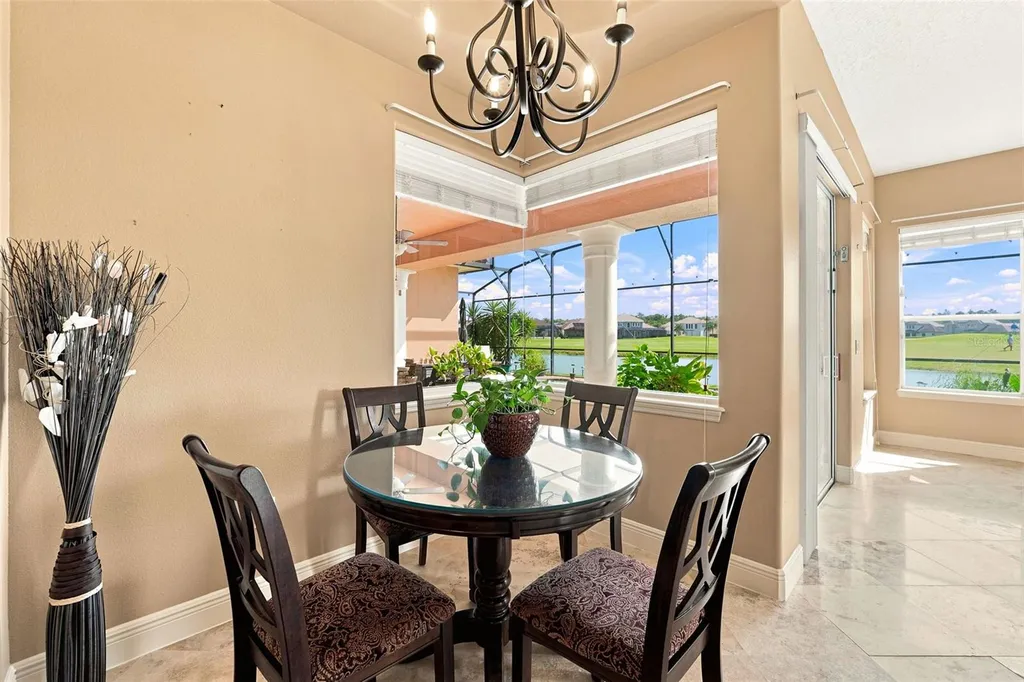 2604 Heritage Green Avenue Davenport FL 33837