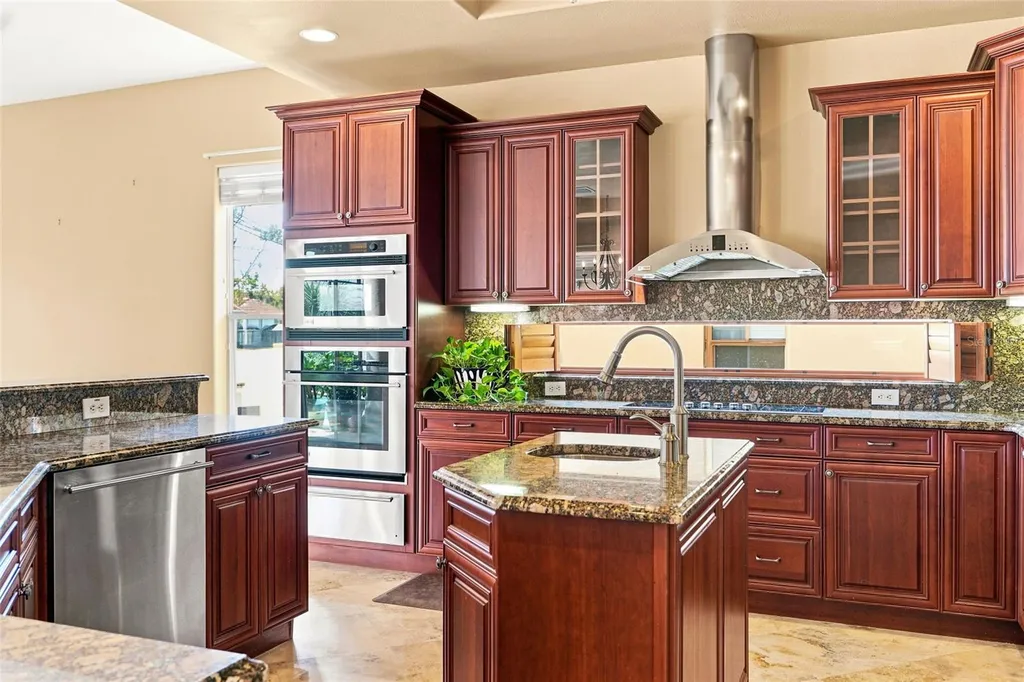 2604 Heritage Green Avenue Davenport FL 33837