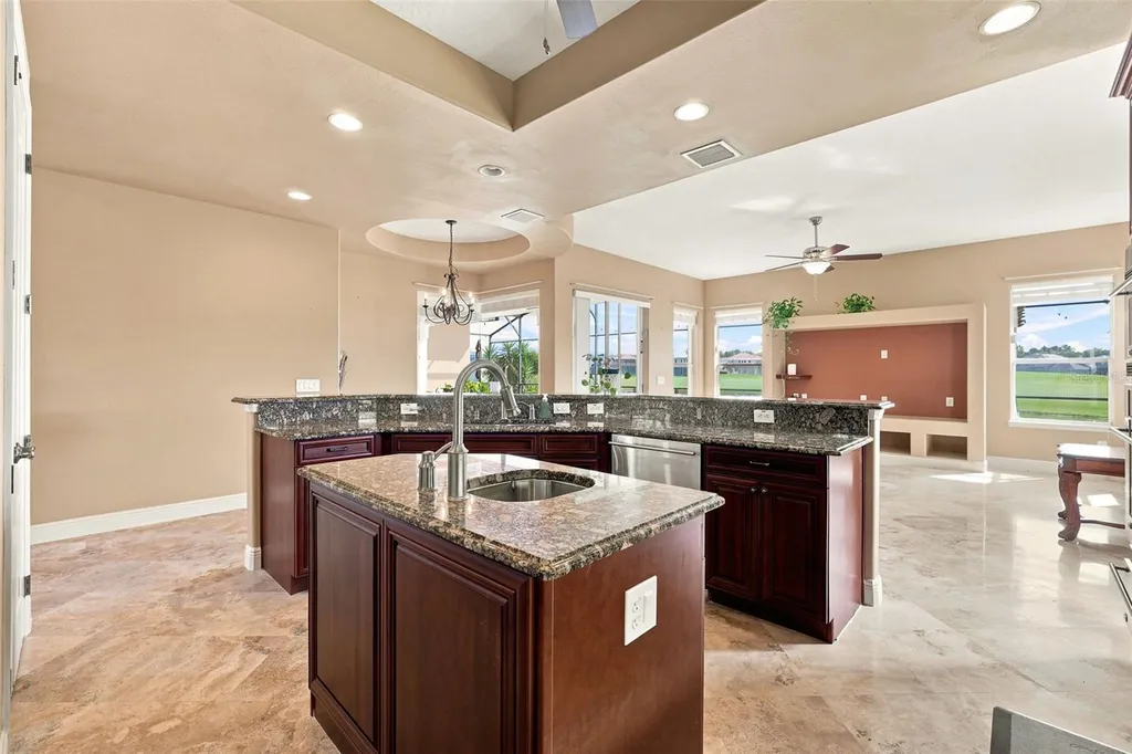 2604 Heritage Green Avenue Davenport FL 33837