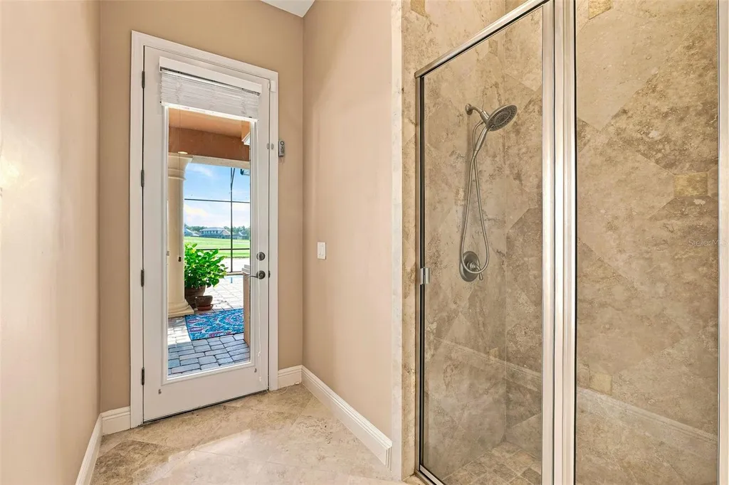 2604 Heritage Green Avenue Davenport FL 33837
