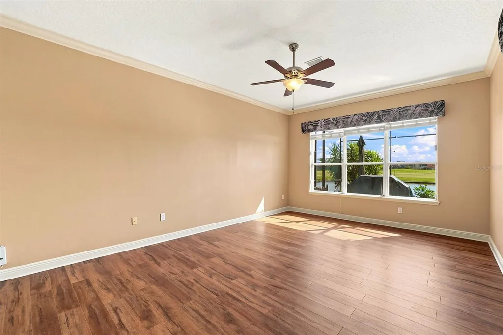 2604 Heritage Green Avenue Davenport FL 33837