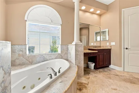 2604 Heritage Green Avenue Davenport FL 33837