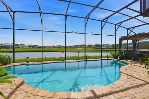 2604 Heritage Green Avenue Davenport FL 33837