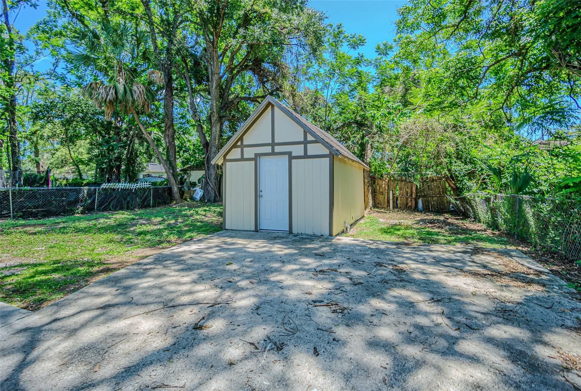 8305 N Klondyke Street Tampa FL 33604