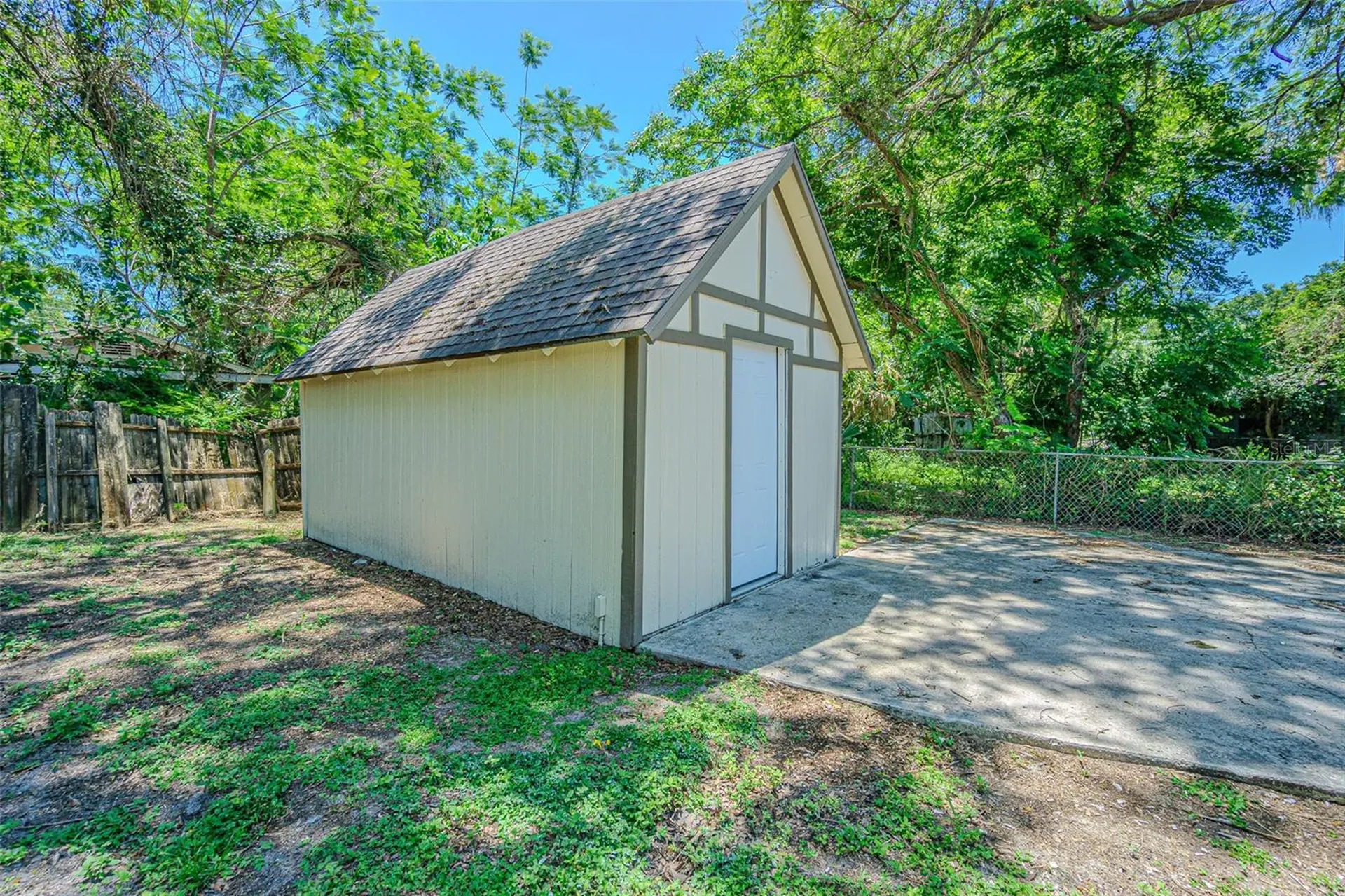 8305 N Klondyke Street Tampa FL 33604