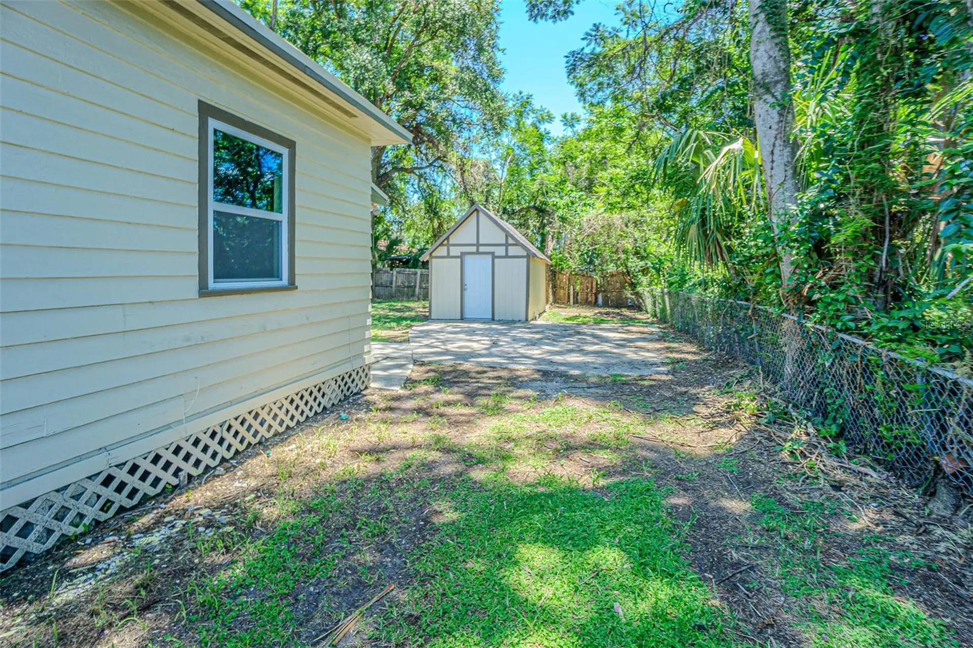 8305 N Klondyke Street Tampa FL 33604