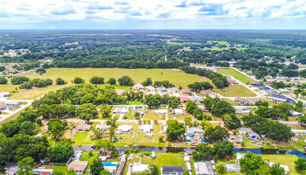 258 Waterview Drive Polk City FL 33868