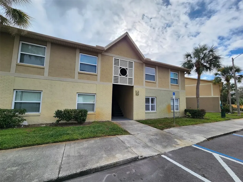 9933 Sweepstakes Lane Orlando FL 32837