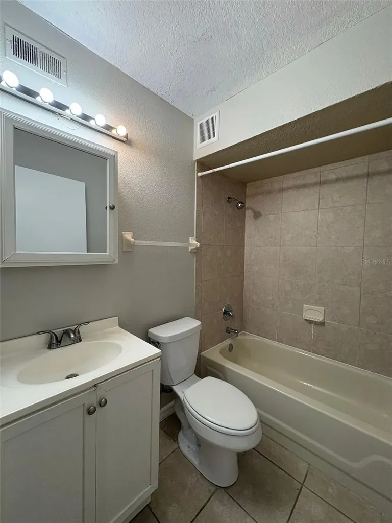 9933 Sweepstakes Lane Orlando FL 32837