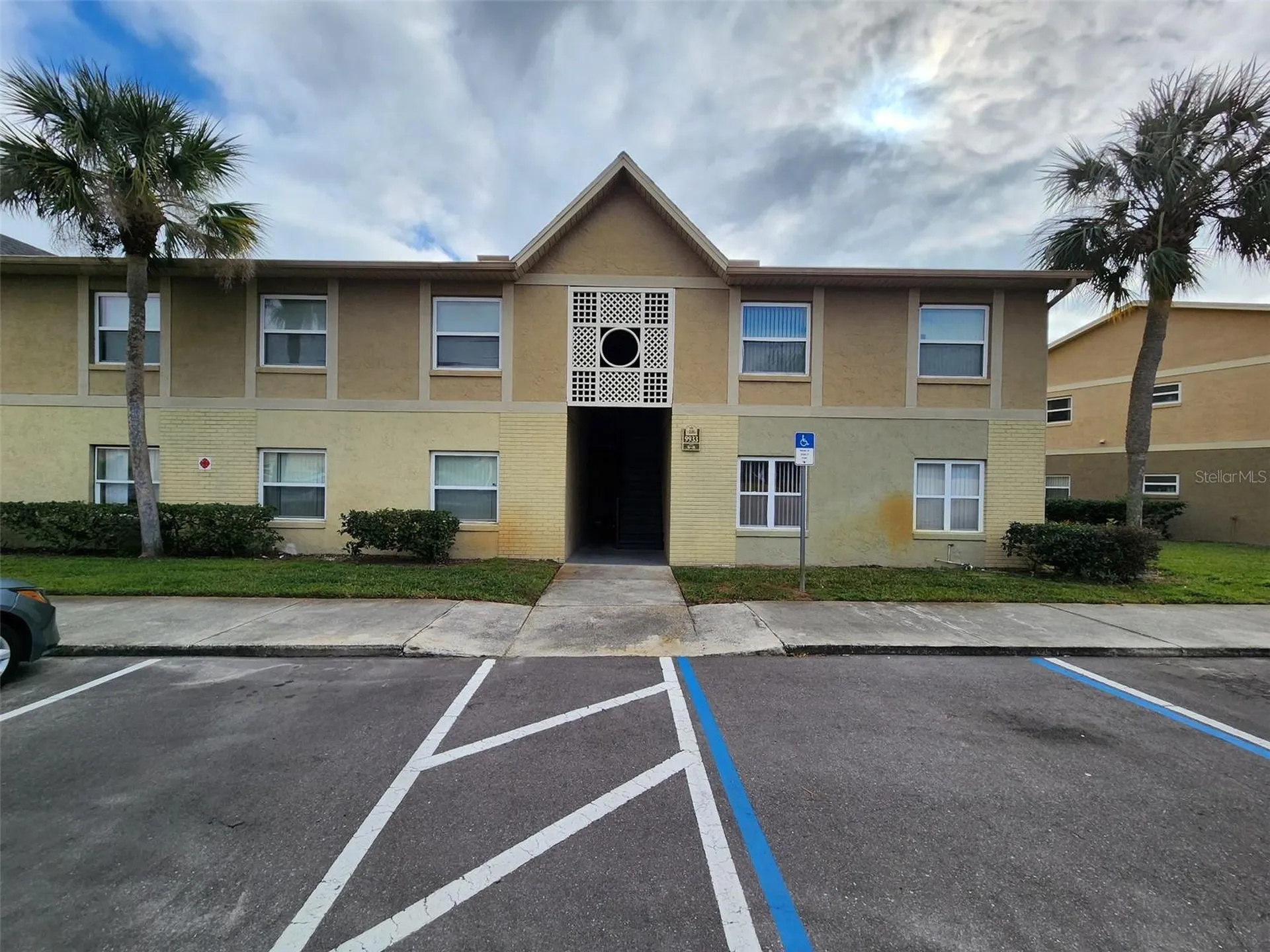 9933 Sweepstakes Lane Orlando FL 32837