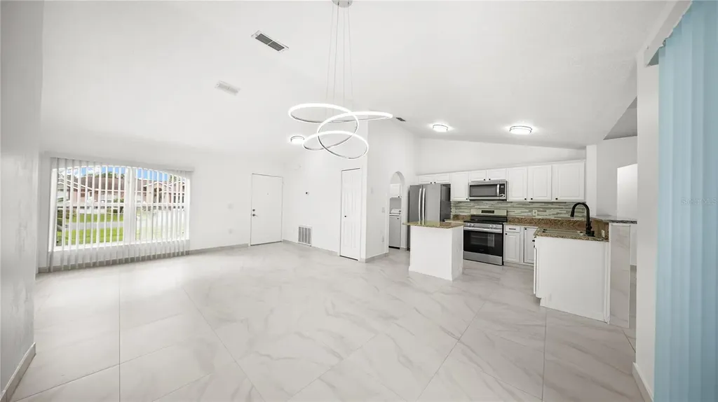 611 Jura Lane Kissimmee FL 34759