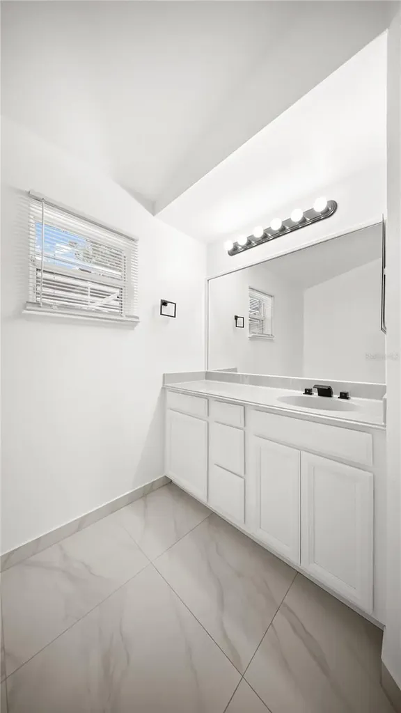 611 Jura Lane Kissimmee FL 34759