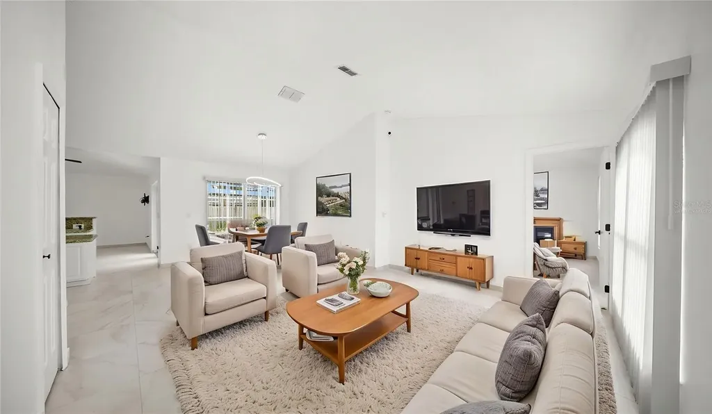 611 Jura Lane Kissimmee FL 34759