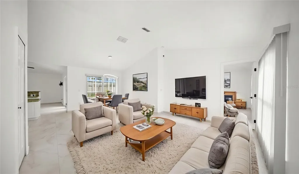 611 Jura Lane Kissimmee FL 34759