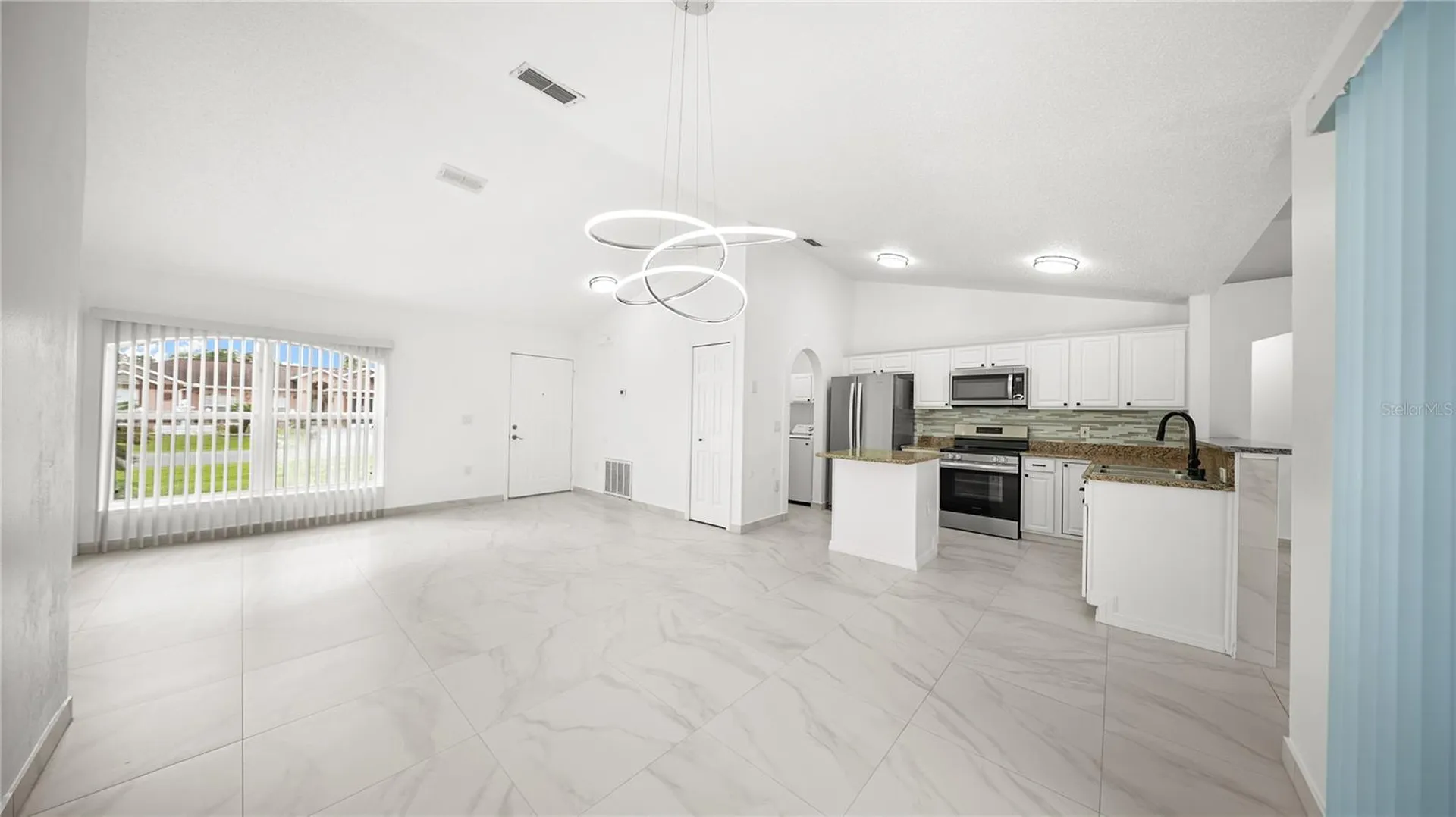 611 Jura Lane Kissimmee FL 34759