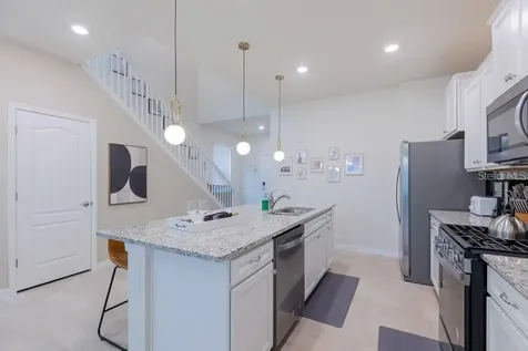 7215 Oakmoss Loop Davenport FL 33837