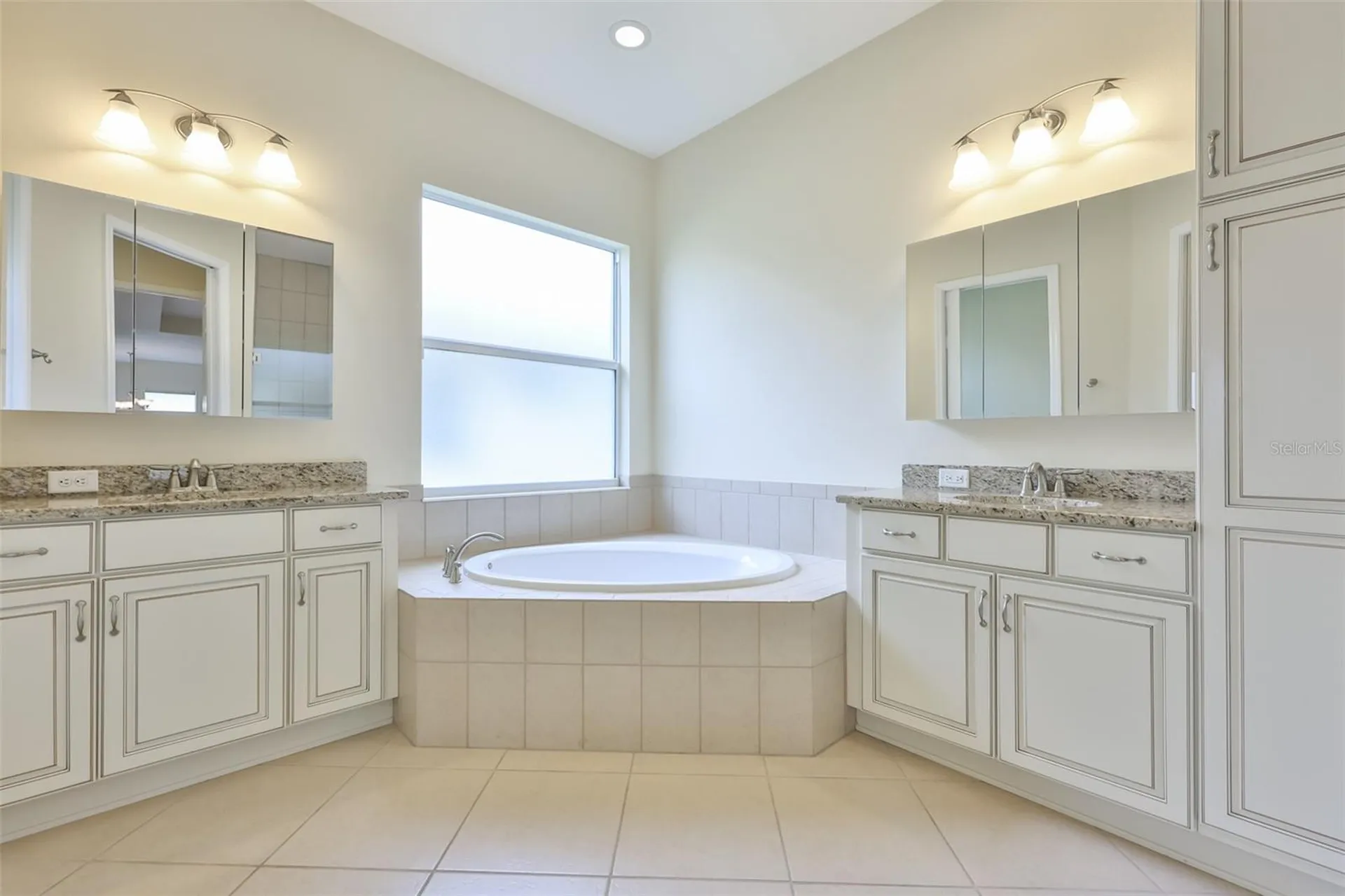 2229 S Pebble Beach Boulevard Sun City Center FL 33573