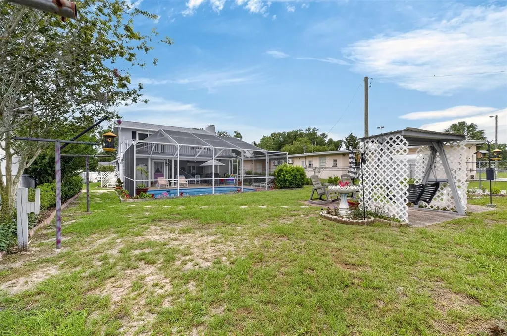 3312 N Lake Drive Plant City FL 33563