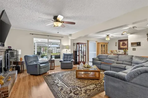 3312 N Lake Drive Plant City FL 33563