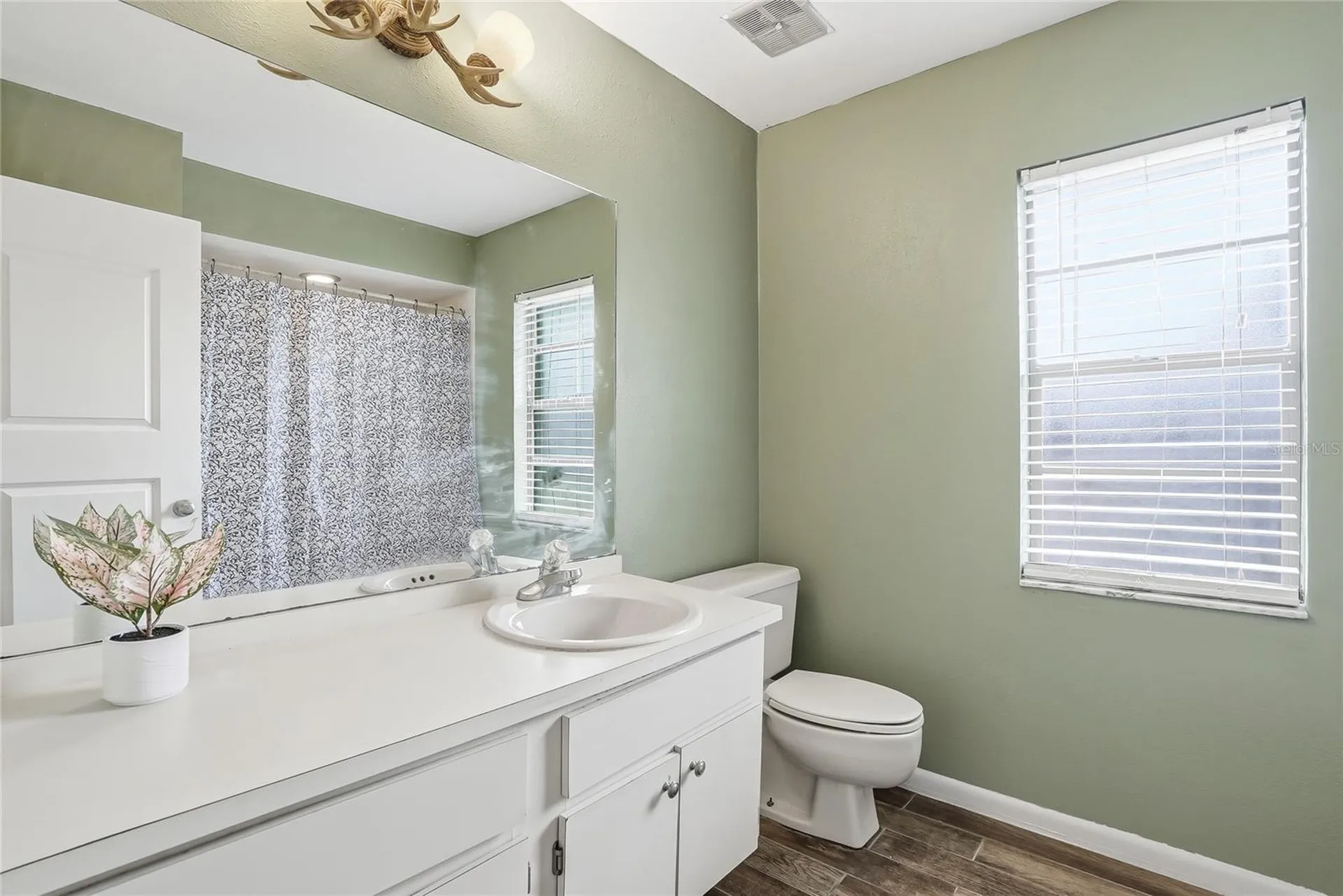 1012 Redbud Circle Plant City FL 33563