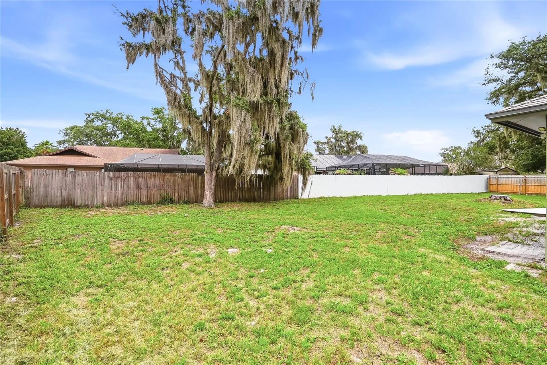 1012 Redbud Circle Plant City FL 33563