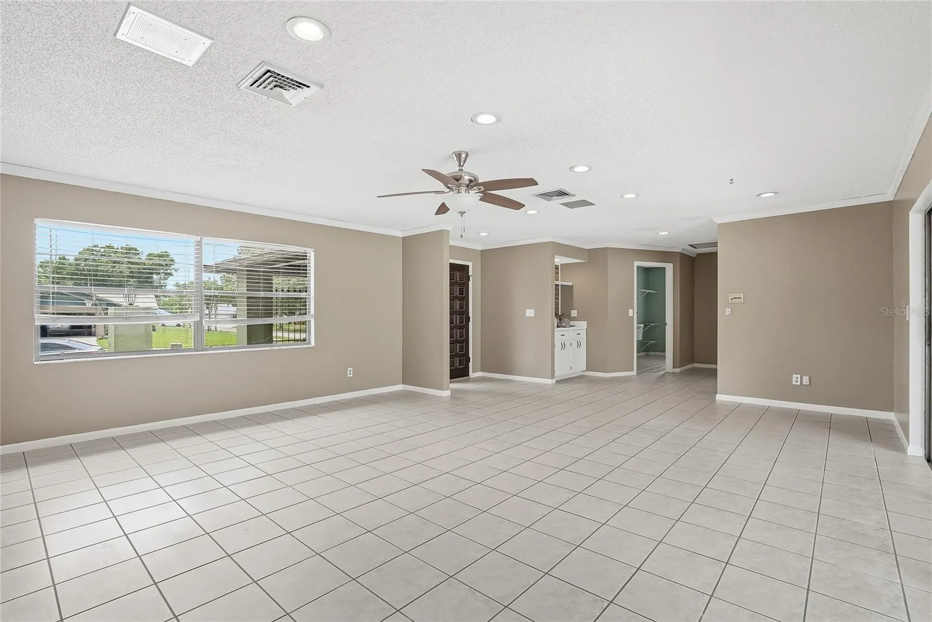 1012 Redbud Circle Plant City FL 33563