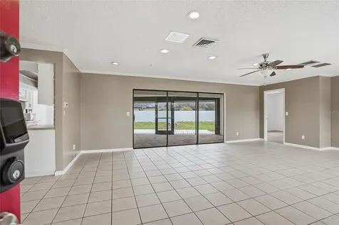 1012 Redbud Circle Plant City FL 33563