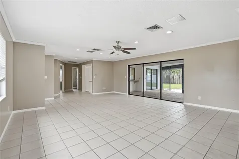1012 Redbud Circle Plant City FL 33563