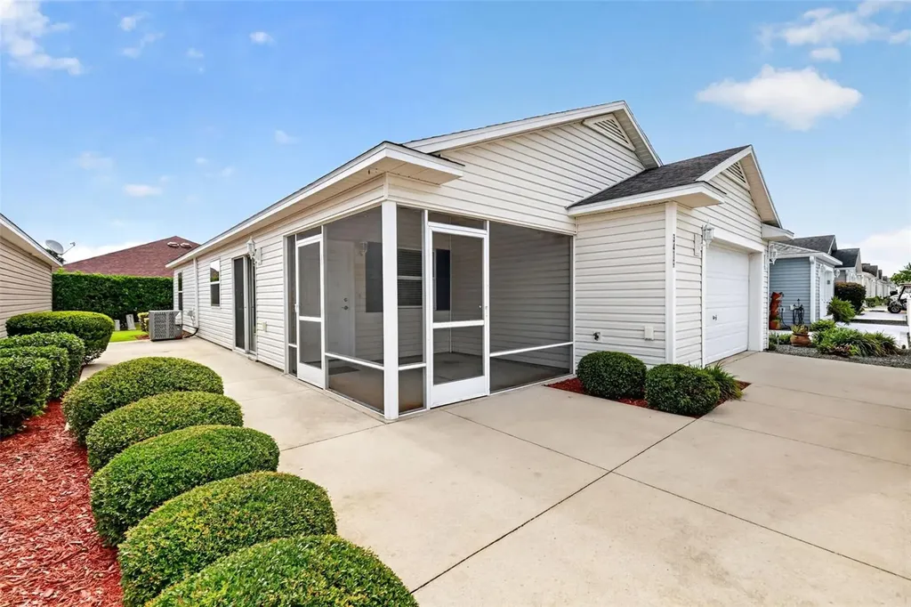 3419 Carrabelle Court The Villages FL 32163