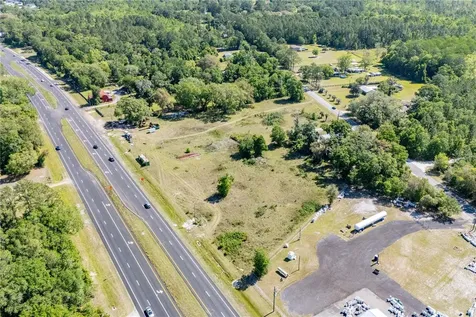 9627 Us Highway 301 Highway N Hampton FL 32044