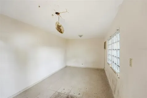 2 Calle J Guaynabo PR 00966